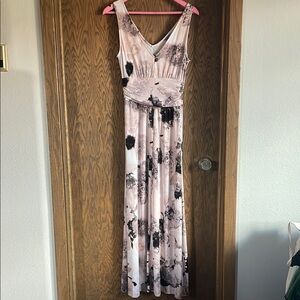 Floral Maxi Dress - Black and Pink